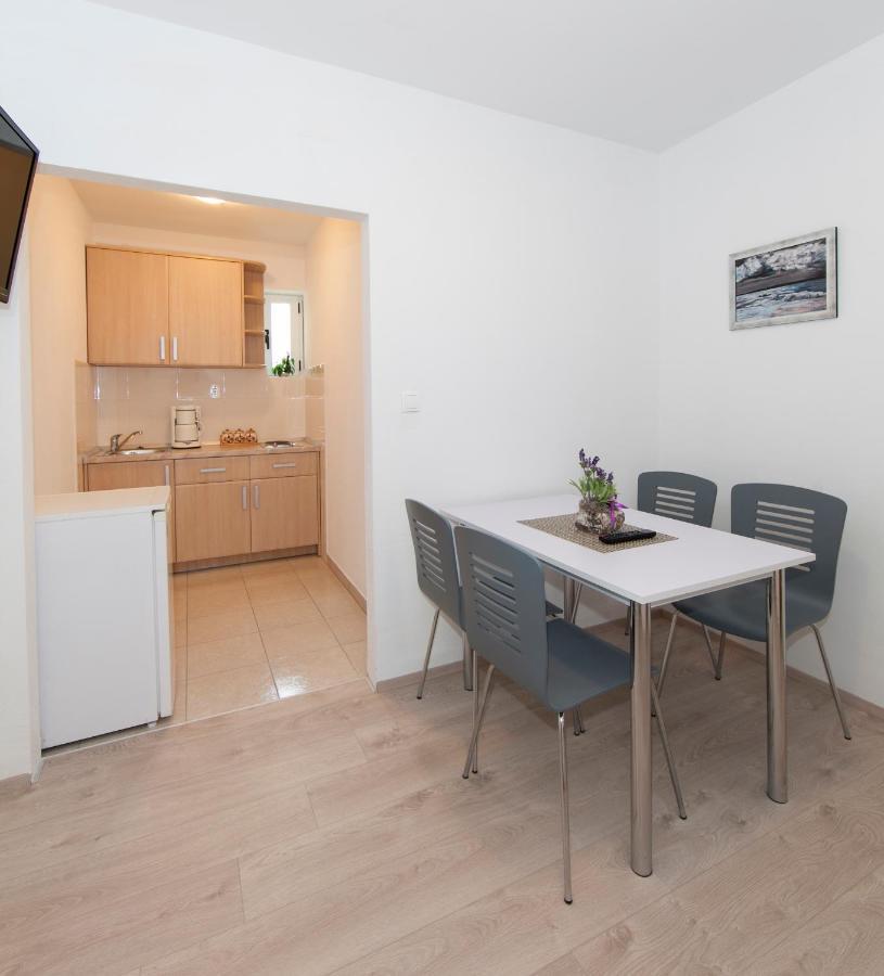 Apartmani Iva 图彻皮 外观 照片