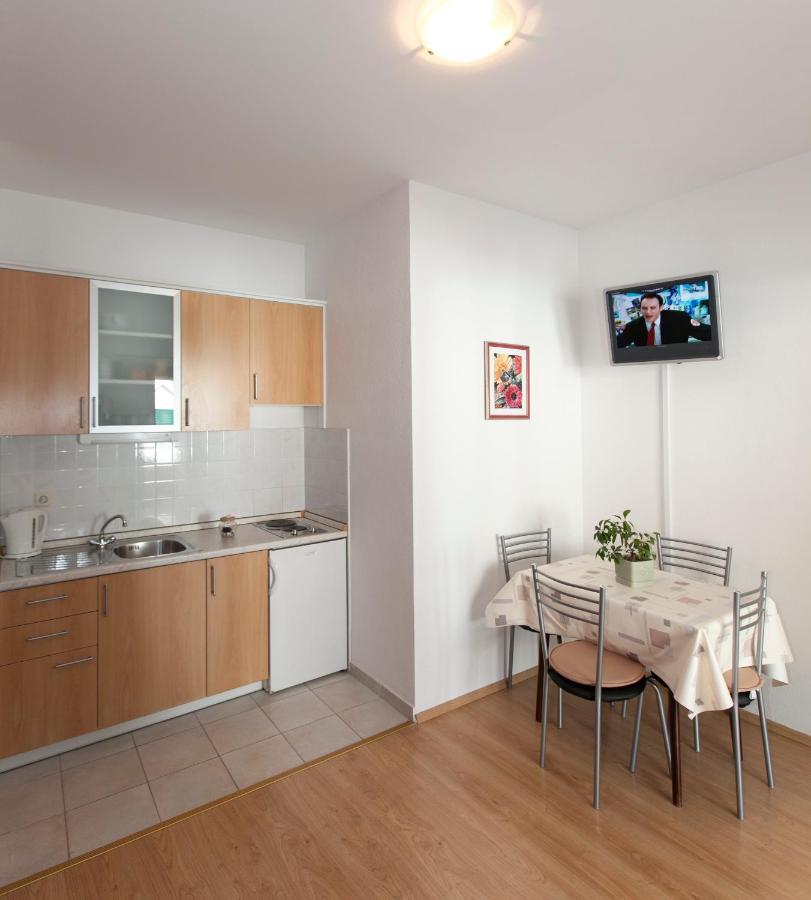 Apartmani Iva 图彻皮 外观 照片
